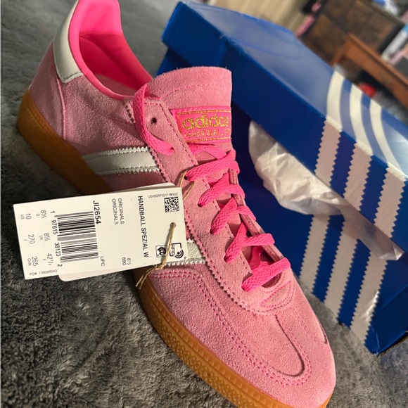 Adidas Gazelle Women's Pink and White Sneakers size Women’s 10 brand new!!! - Picture 3 of 5